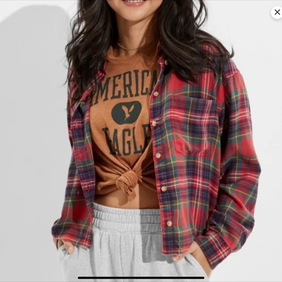 American Eagle Outfitters Tops - American Eagle Cozy Cabin Red and Green Plaid Cropped Button Down